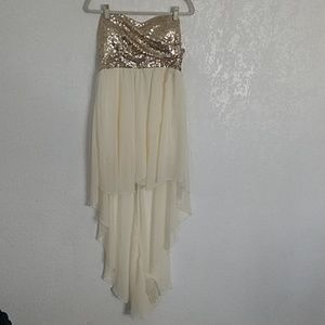Strapless evening dress. Off white w gold sparkle